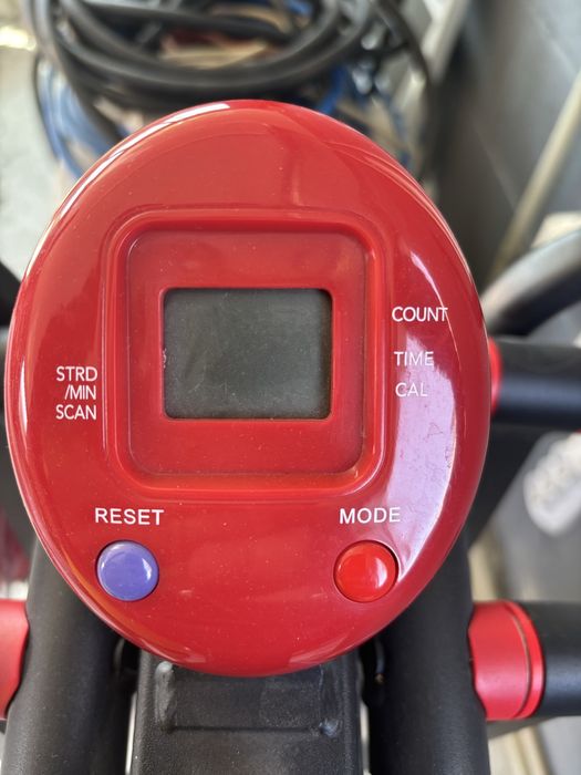 Продавам кростренажор