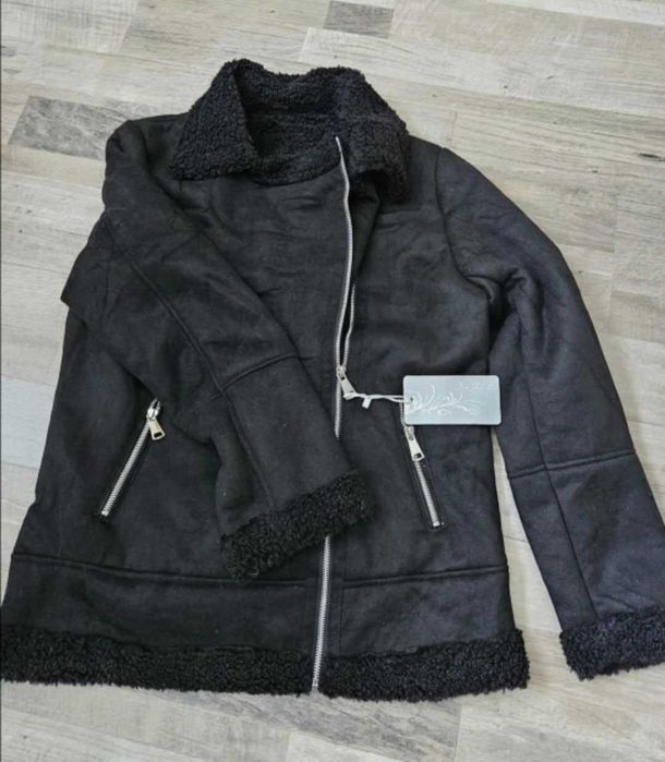 НОВО велурено яке, с топла вата