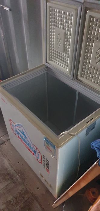 Продам морозильник Xing