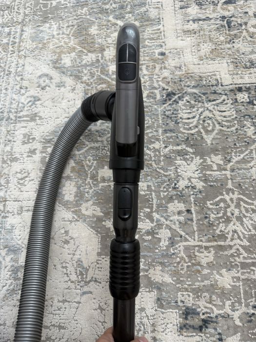 Продам пылесос марки самсунг