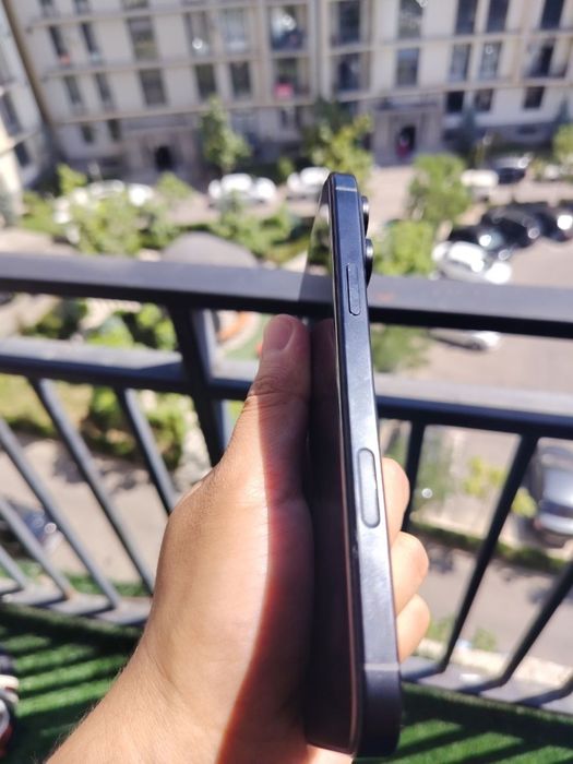 Продаю Iphone 16 pro max 256gb