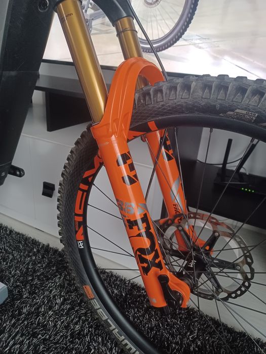 Cube Action Stereo Team 160 Carbon//Doua baterii Bosch 625 /t Full Kas