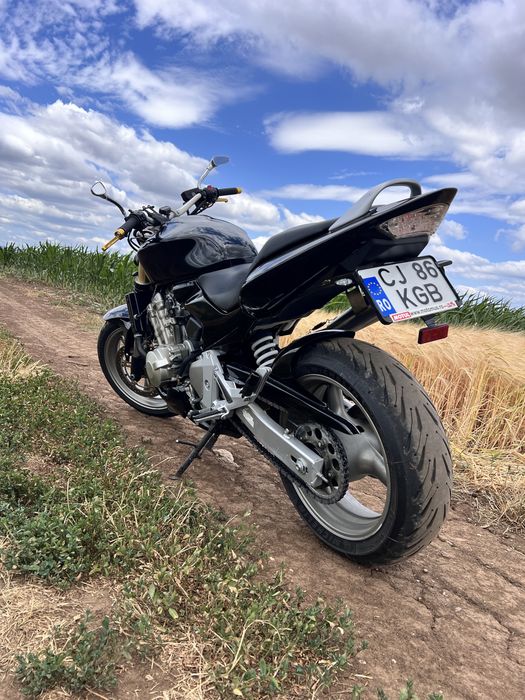 Honda Hornet 600 (sau schimb cu masină)