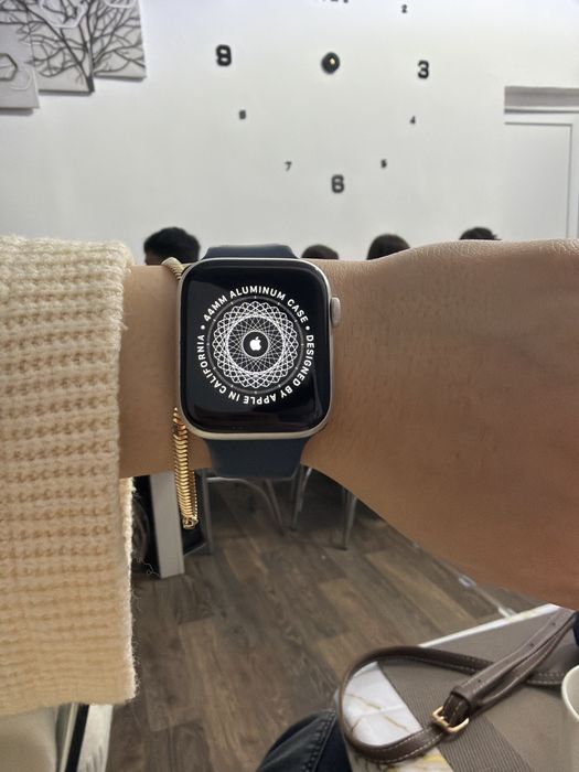 Apple watch 6-44