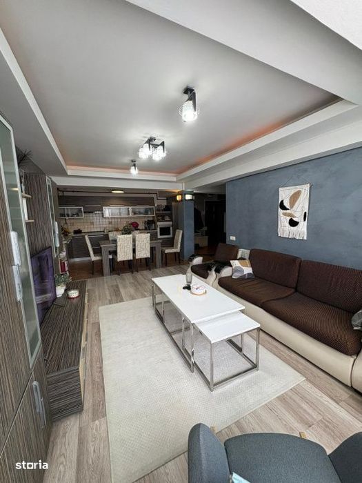 Apartament 4 camere | 80 mp| Etaj 2 | Utilat | Bulevardul Traian – B