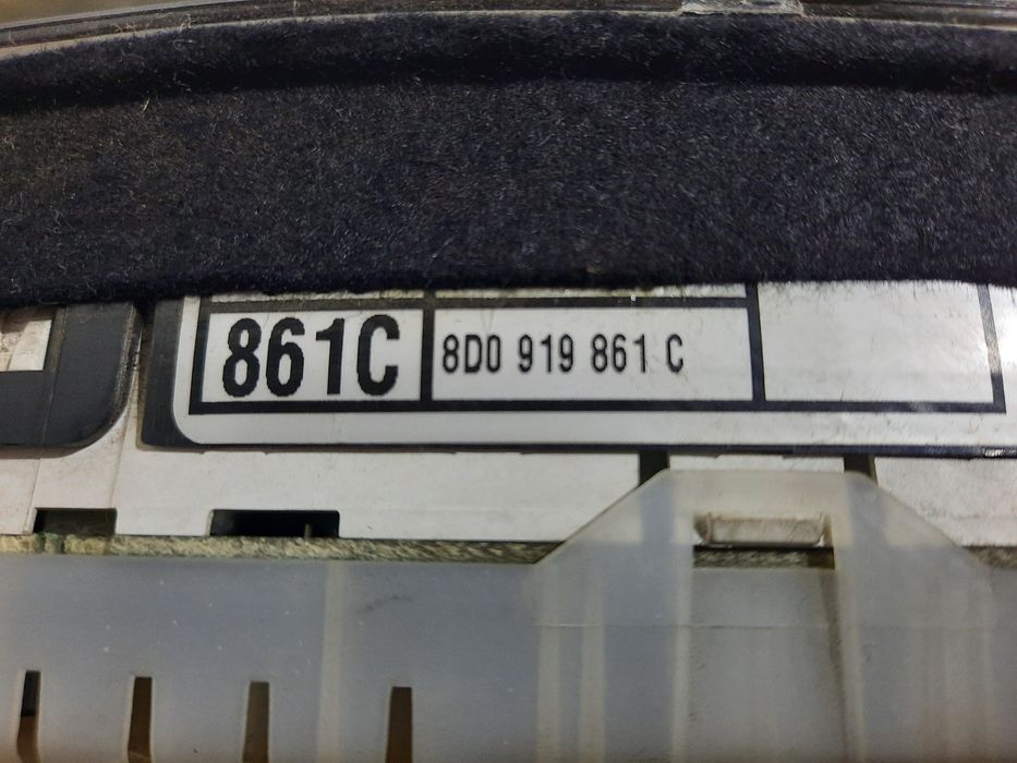 Щиток приборов Ауди А4 В5