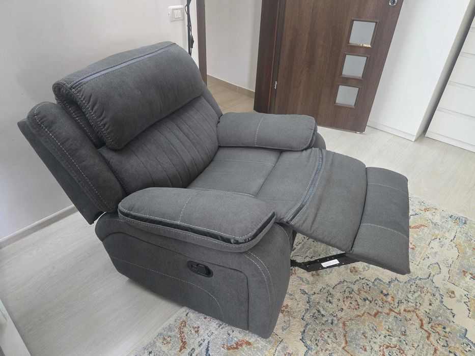 Fotoliu recliner manual Mobexpert CHELSEA – stare foarte bună