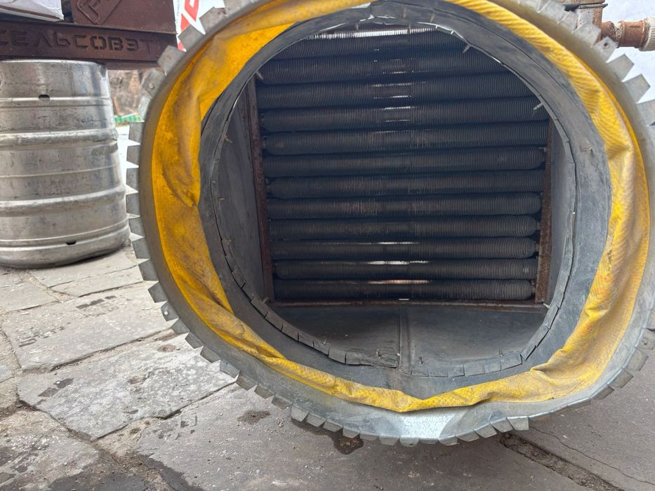 Продам тепловодяной радиатор