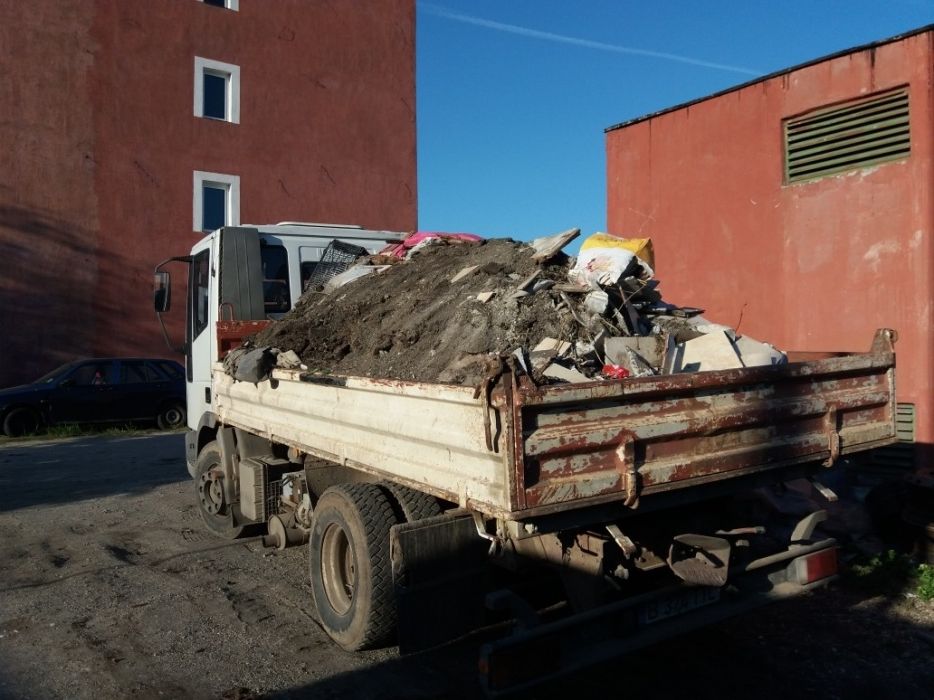 Inchiriez bobcat auto basculanta