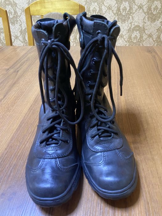 Продается; Берцы кожаные , размер 37 , Россия.