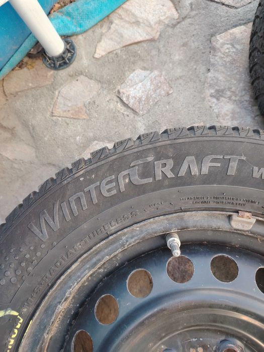 Jante oțel Hyundai Elantra cu cauciucuri de iarna 195/65/15 și senzori