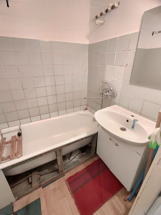 Продается 4-комн (9-41, 7 эт)