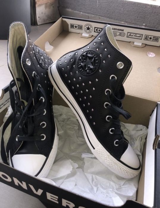 Обувки Converse