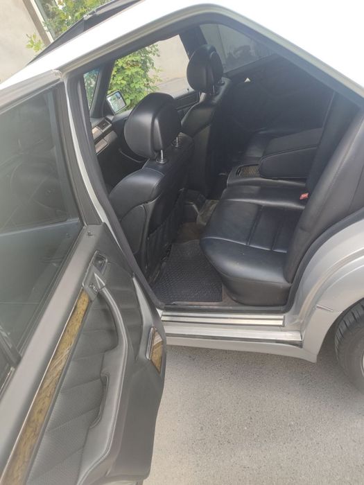 Mersedes Benz w124 sotiladi