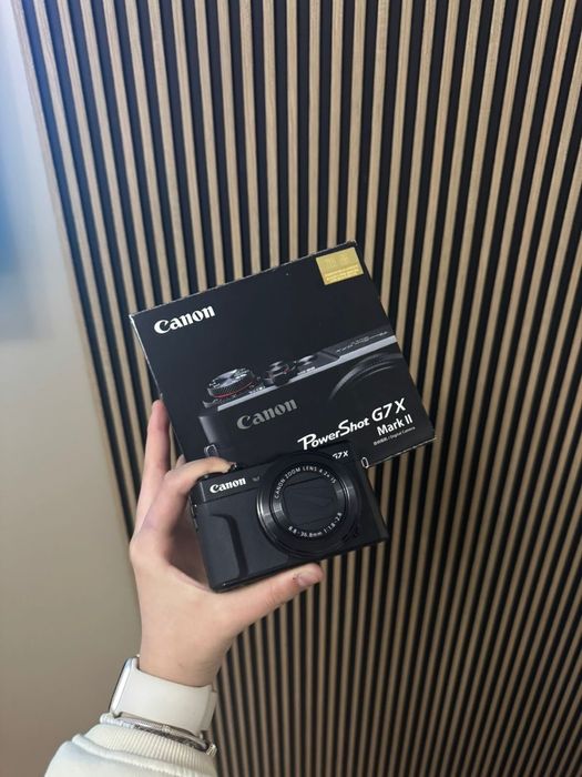Canon PowerShot G7X Mark II