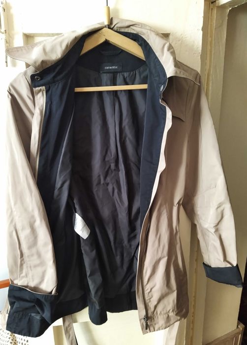 Продается ветровка женская