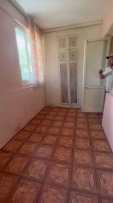 Яшнабад Дубовая, 1/2/4 Продаётся кирпияный Балкон 2\6, 42м2