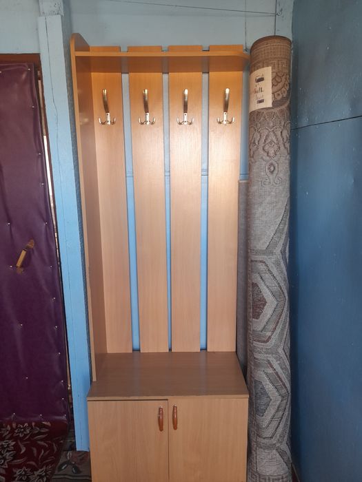 Продам прихожий срочно