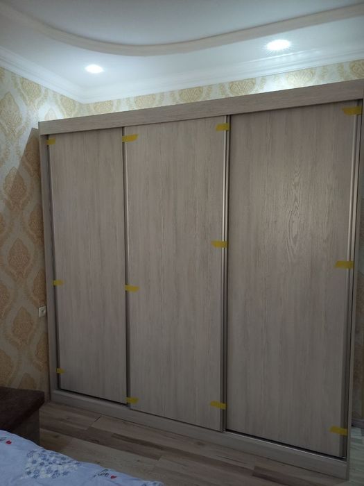 Шкафы и прихожки