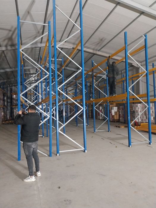 De vânzare rafturi metalice profesionale 85lei