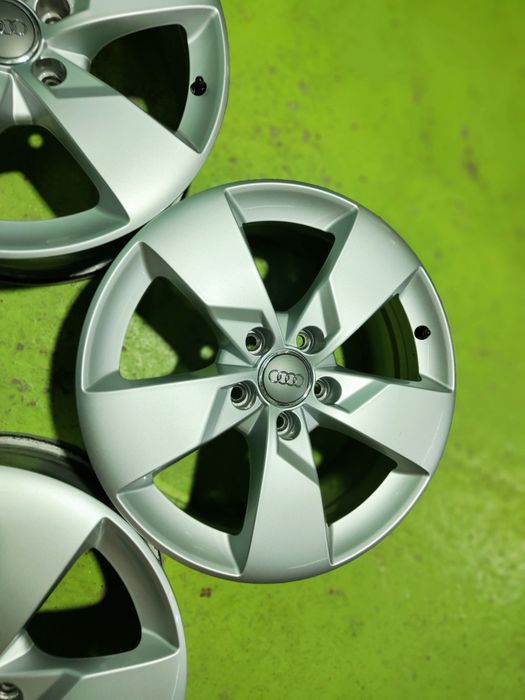 17 5x112 Audi A3 лети джанти 5х112 Ауди