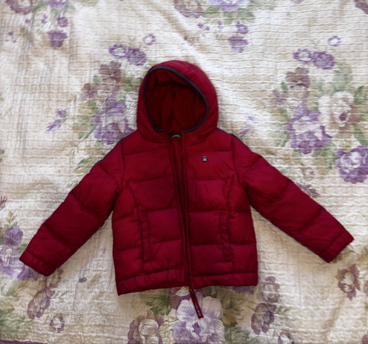 Продам куртку детскую