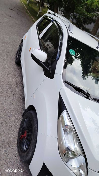 Chevrolet Spark 2015 года