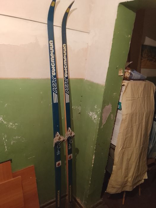 Продам лыжи ссср