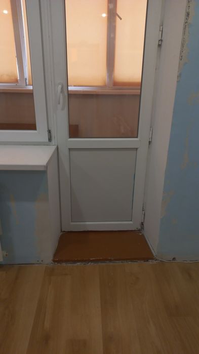 Пластик есік, терезе сатылады