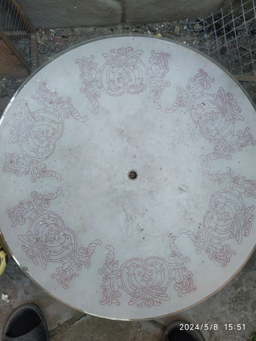 Плафон от подвесного светильника.