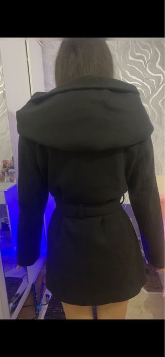 Продам пальто осеннее