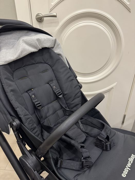 Продам коляску Easywalker Charley