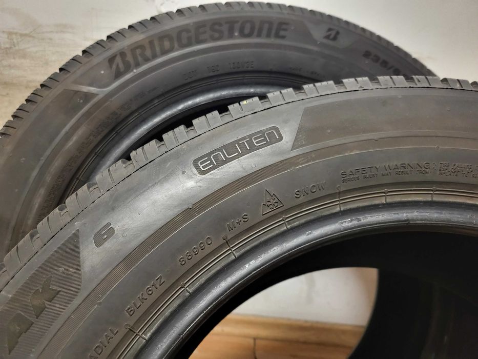 235/60/18 Bridgestone 2024 г. / зимни гуми