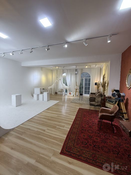 SOTILADI Tayyor foto studiya — 110 m²