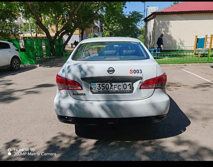 Нисан Алмера 2014 Газ-Бензин