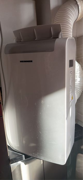 Vand aer conditionat portabil de 12000Btu Heinner