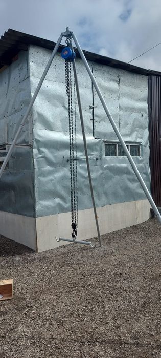 Продам трехножку