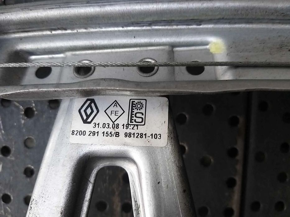 Macara manuala dreapta spate renault clio 3 8200291155b 981281103