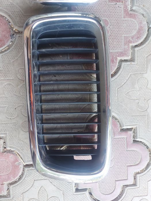 Решётка радиатора BMW