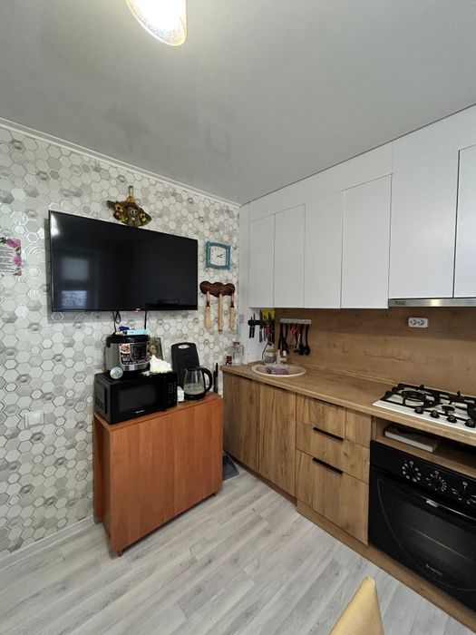 Продам 2х комн в 19 мкр