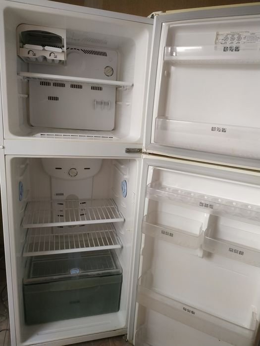 Продаю холодильник Samsung
