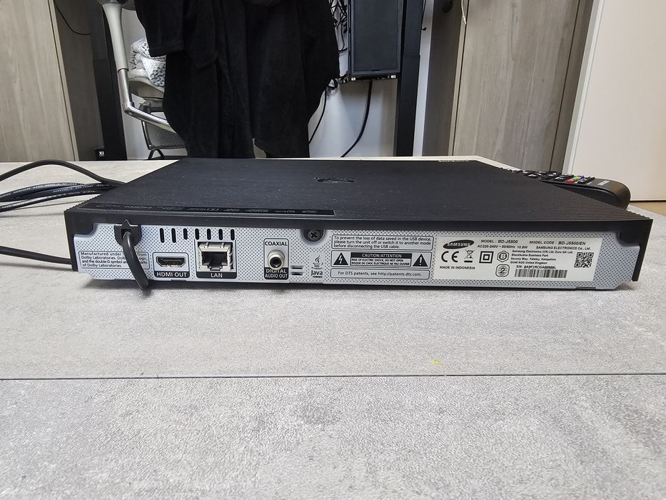 Blu-Ray Player 3D Samsung BD-J5500, Curbat, Negru