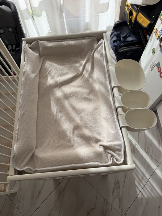 ПРОДАВАМ: IKEA GULLIVER (Легло и Маса за повиване)