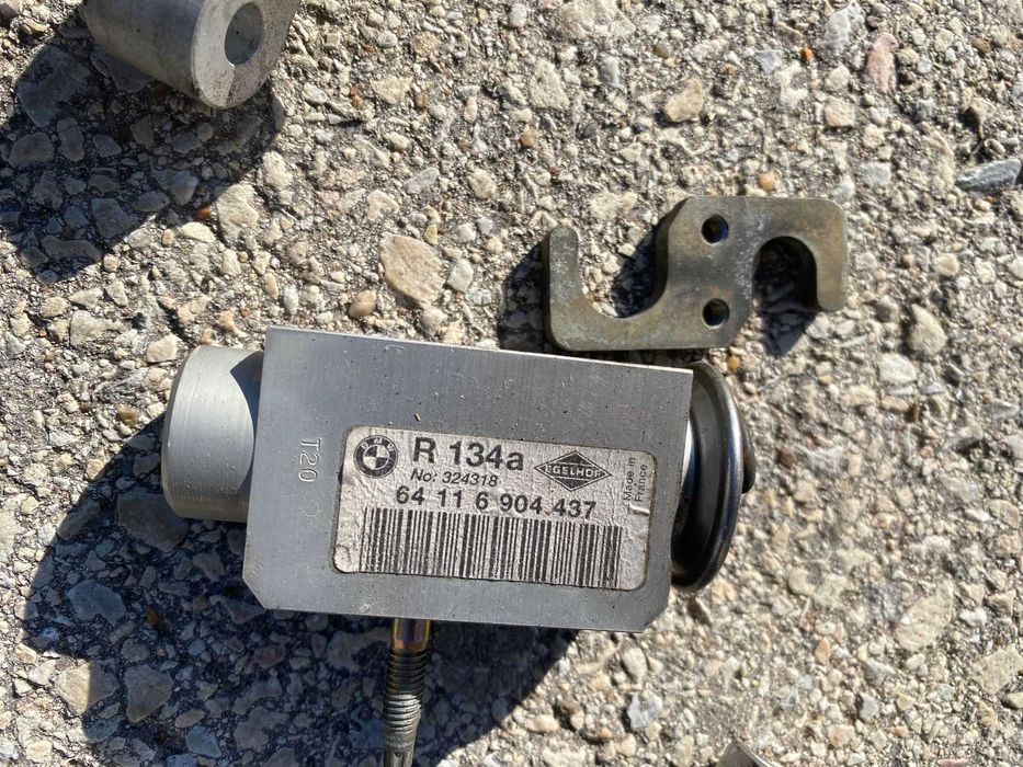 Компресор климатик БМВ BMW M54 и други аксесоари