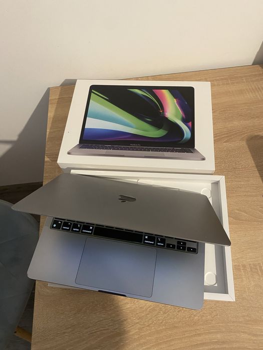 macbook pro m1 pro - Laptopuri oferte online | OLX.ro