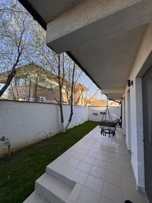 Apartament cu curte - 3 camere - Rahova