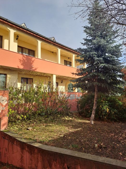 De vânzare sau inchiriat imobil  cu  multiple destinații.Direct de la proprietar
