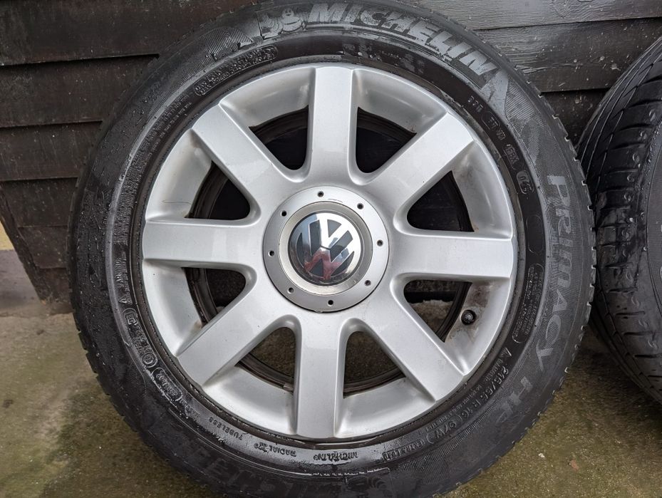 Cauciucuri Michelin de vara 215 55 R16 cu genti de aluminiu