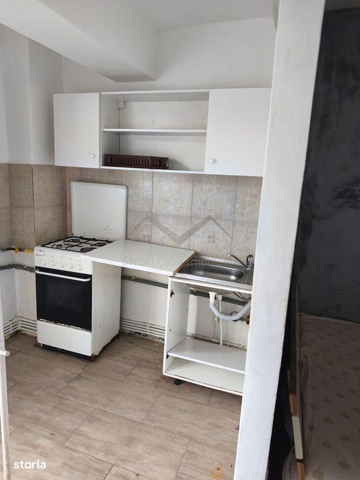 Garsoniera galata renovata