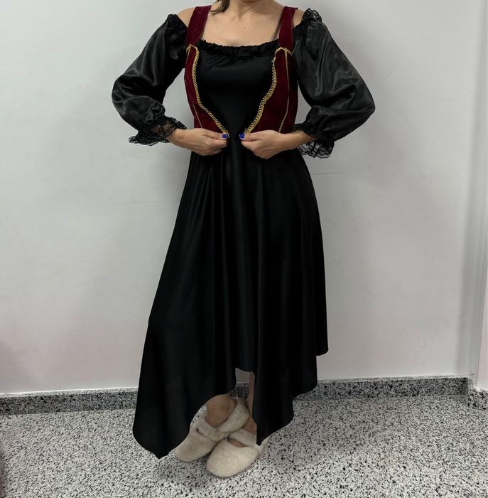 Rochii Stephanie & pirat